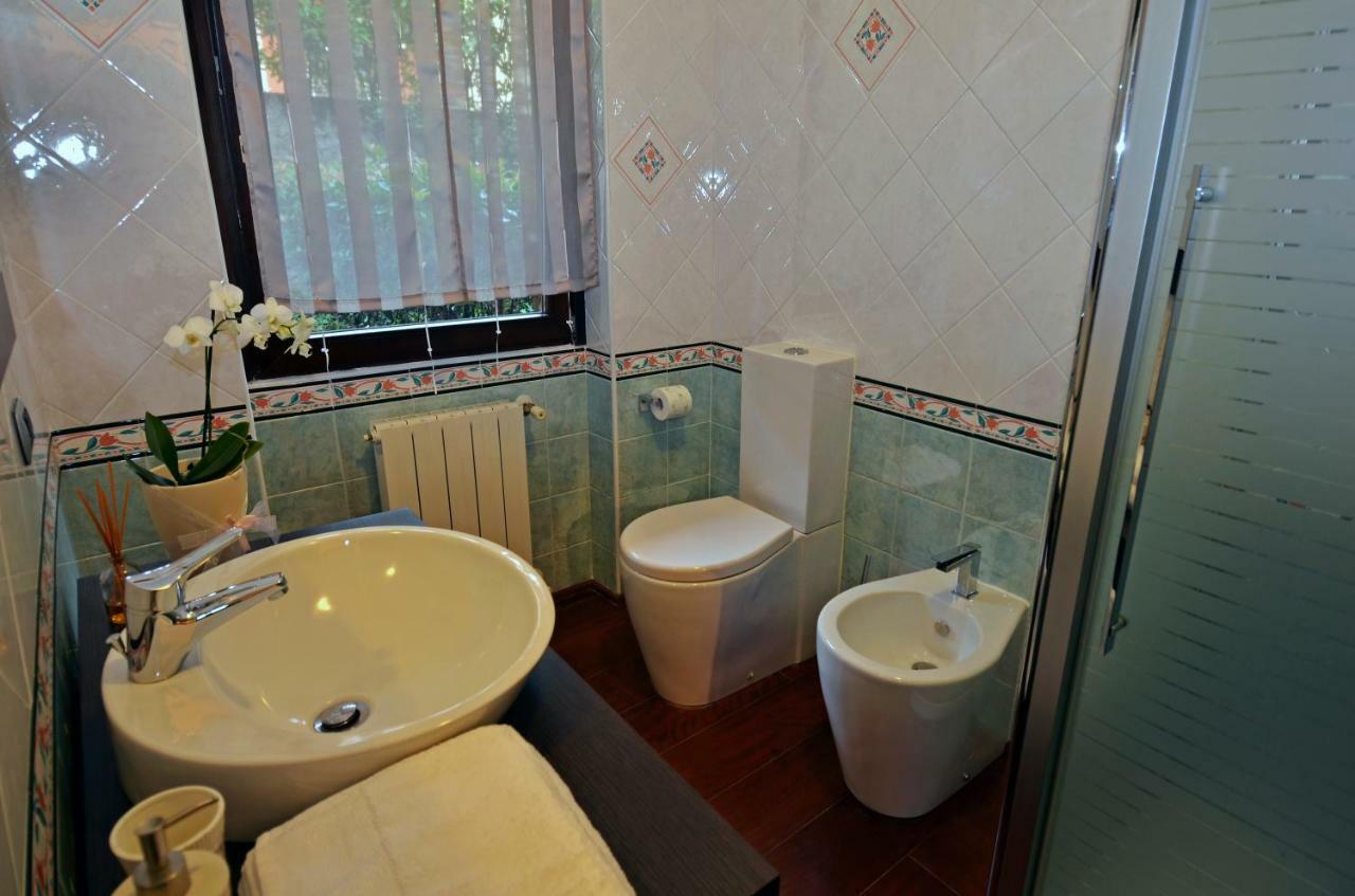 Erno Apartment Lesa Zewnętrze zdjęcie